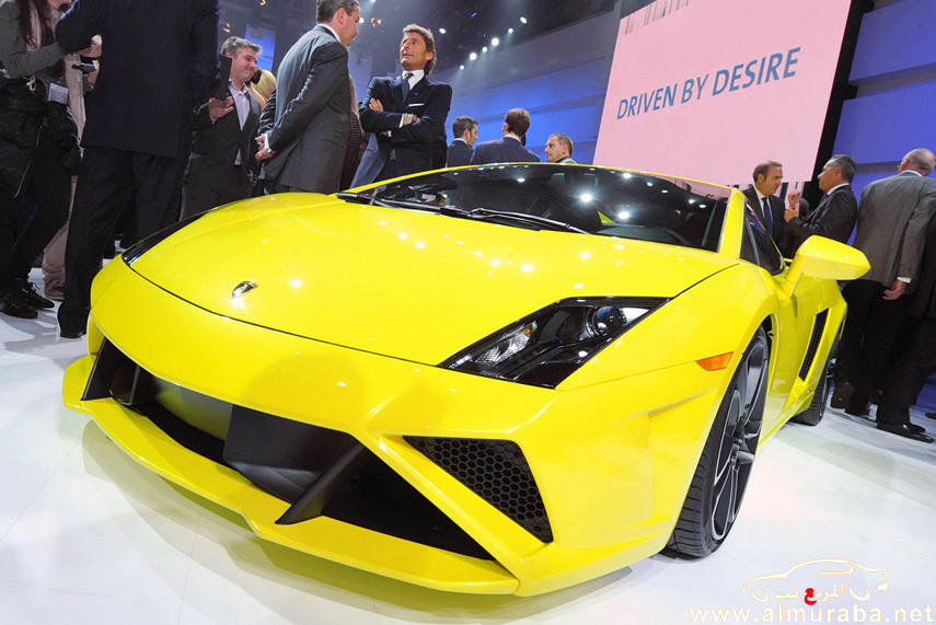 سيارات لمبرجيني افنتادور وجلاردو تنافس بشراسة بعد الكشف عنها في معرض باريس Lamborghini 2013 8
